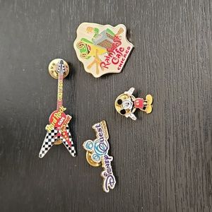 CLOISON PINS Hard Rock Cafe Rainforest Cafe Disney Quest Mickey Mouse